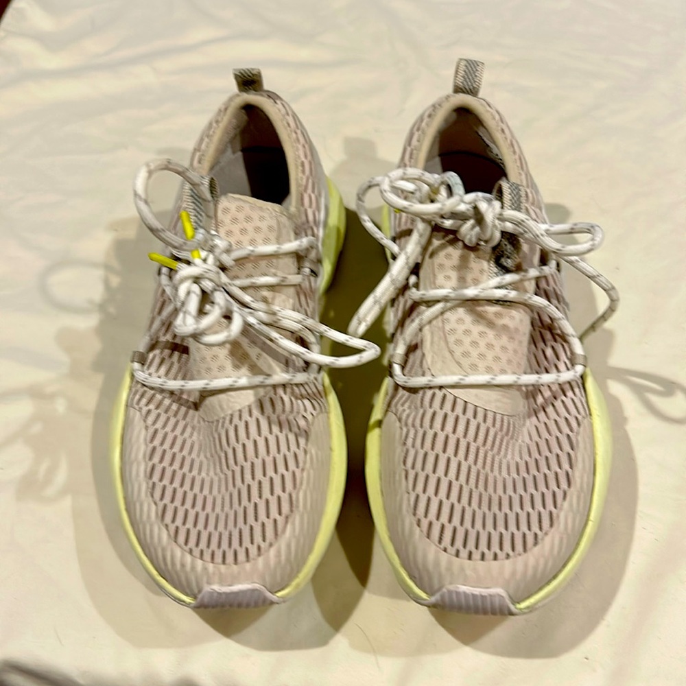 Sorel Kinetic Impact Lace Up Sneakers - Size 7